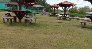  Limpeza no balneário da comunidade do Carmo do Macacoari