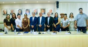 Na manhã desta quarta-feira, foi assinada a parceria que marca o início do 1º ciclo do Programa Destinos em Itaubal, uma iniciativa estratégica voltada ao fortalecimento do turismo, ao incentivo da economia local e à ampliação de oportunidades para o muni