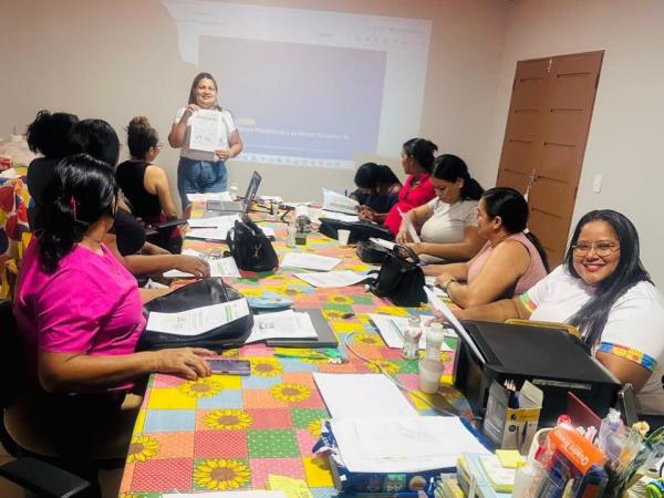 Formação fortalece a Educação de Jovens e Adultos em Itaubal